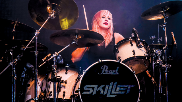 Analisis Teknik Drum Blast Beat Tercepat di Album Terbaru Band Death Metal Skandinavia